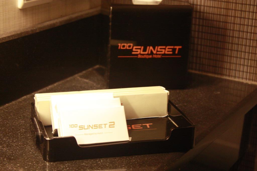 Готель 100 Sunset Boutique Кута Екстер'єр фото